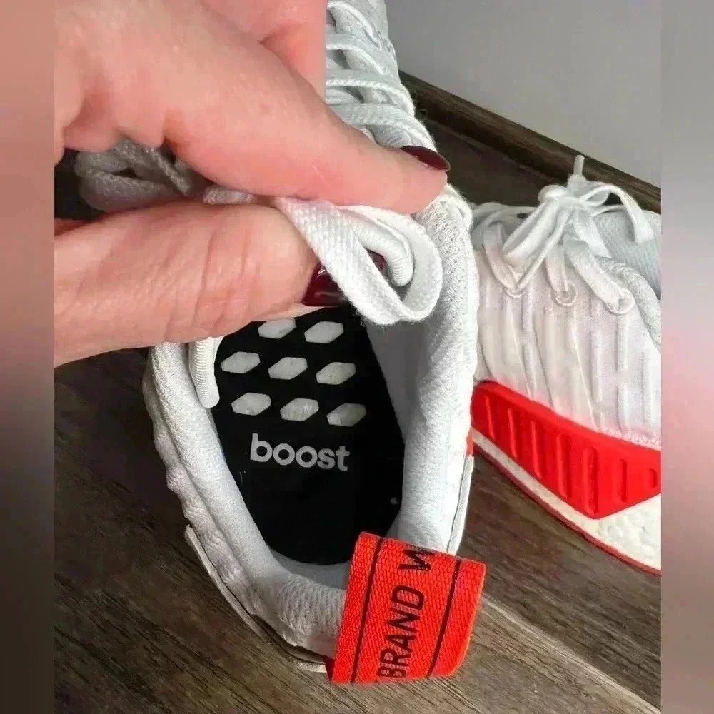NWOB adidas NMD R2 White Core Red Two Toned- Size 8.5 Men